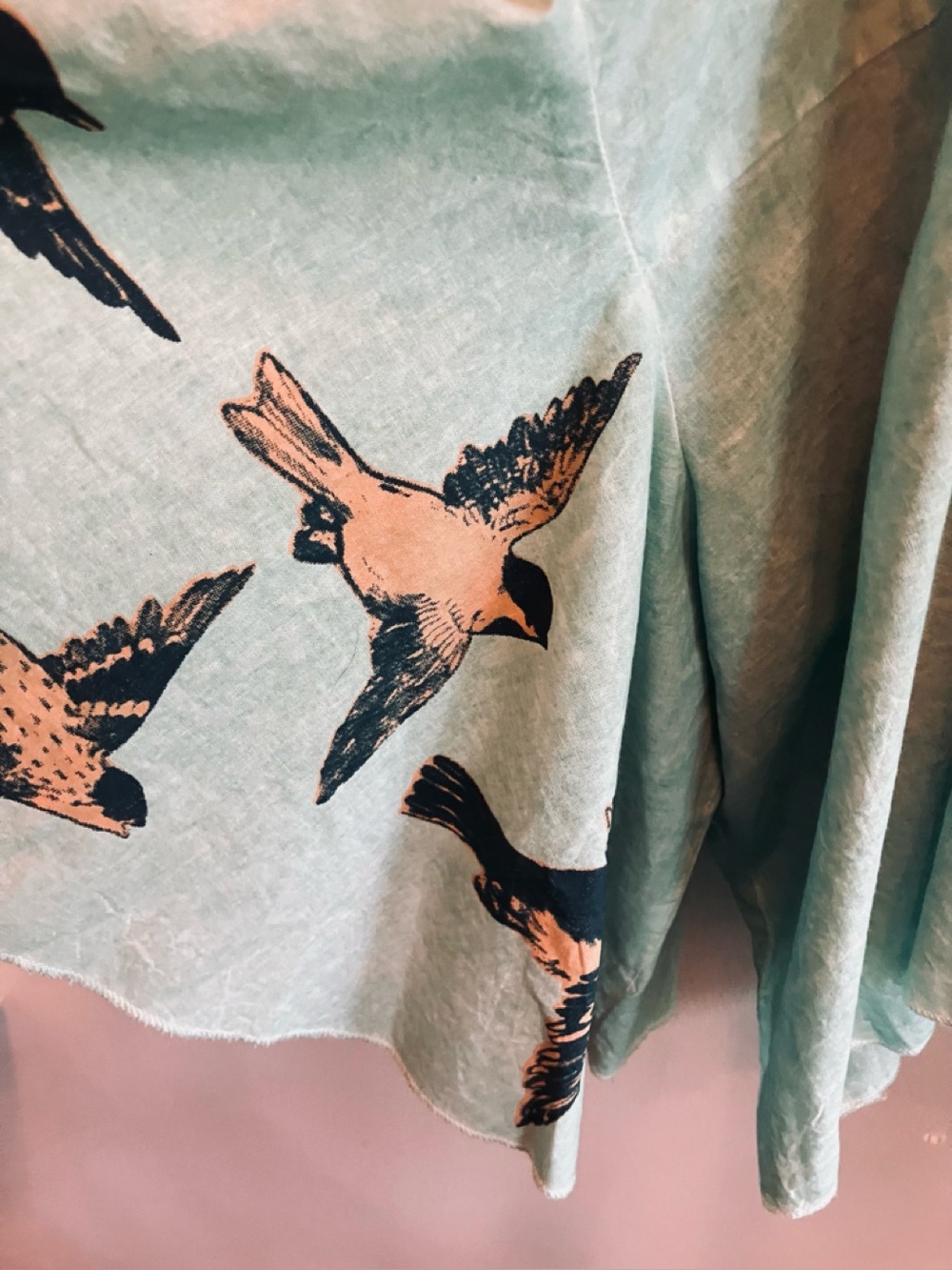 A Rare Bird Top Bell-Sleeve Cotton Relaxed Fit in Mint, Star Pocket and Birds OS - Picture 9 of 10